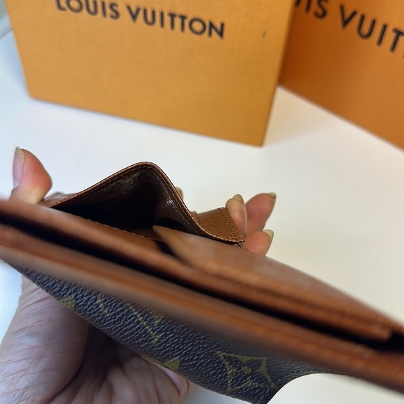 Louis Vuitton Portefeuille Marco Wallet - Picture 13 of 13